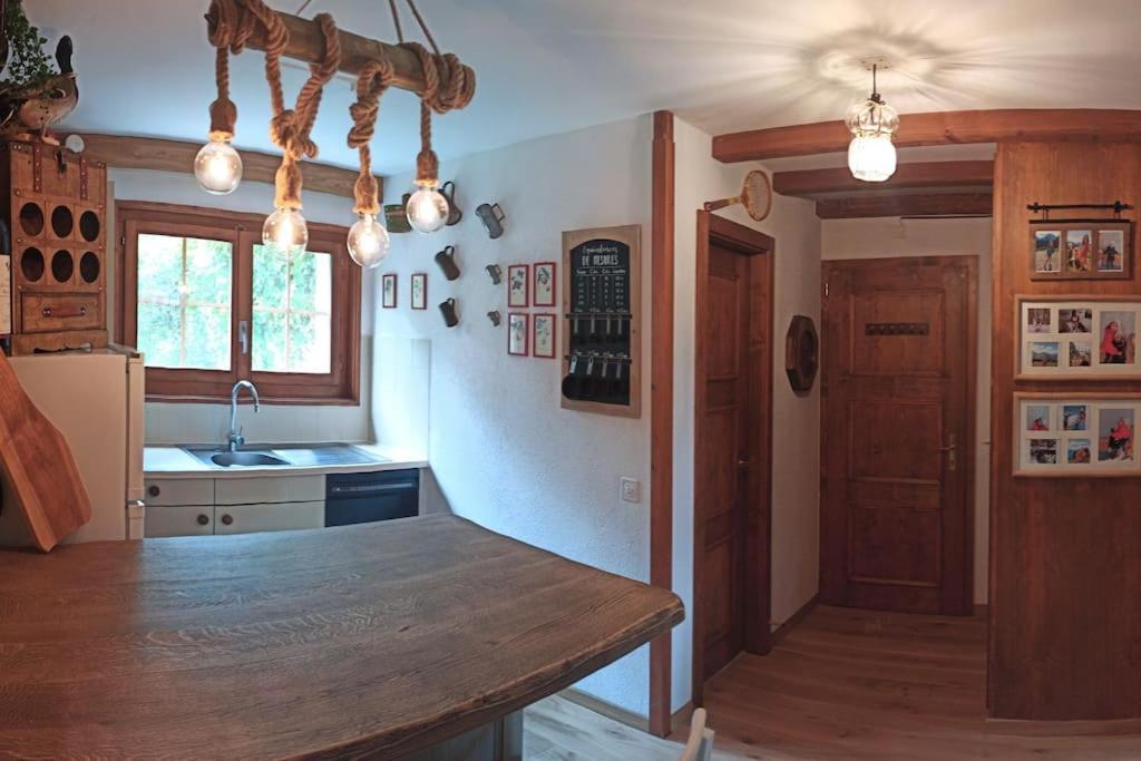 Cozy Apartment In The Heart Of The Alps Шато-д'Е Екстер'єр фото