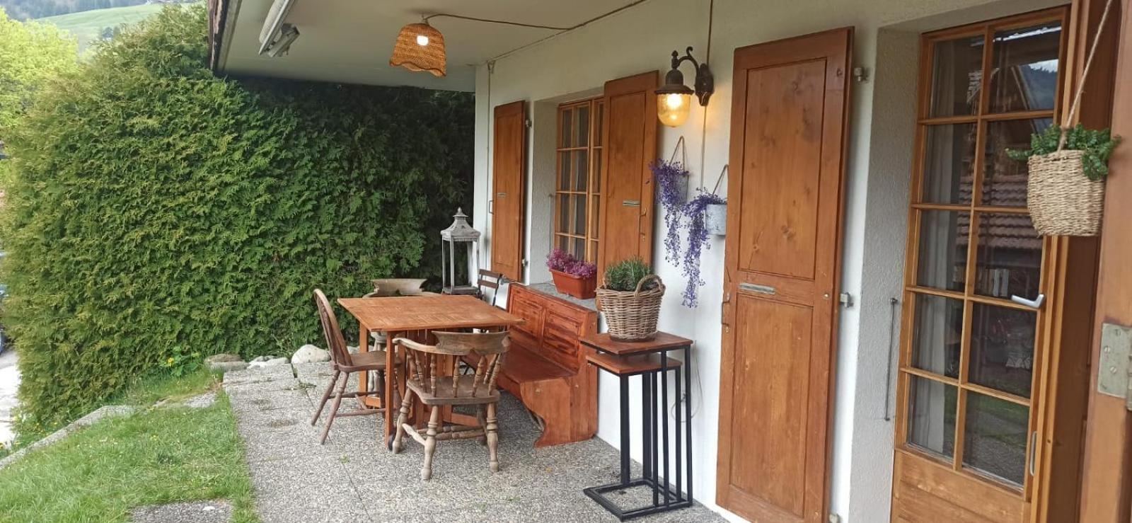 Cozy Apartment In The Heart Of The Alps Шато-д'Е Екстер'єр фото